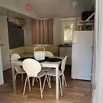 Mobil-home 3 Etoiles 6 Couchages Climatise Avec Piscine Chauffee Campsite *